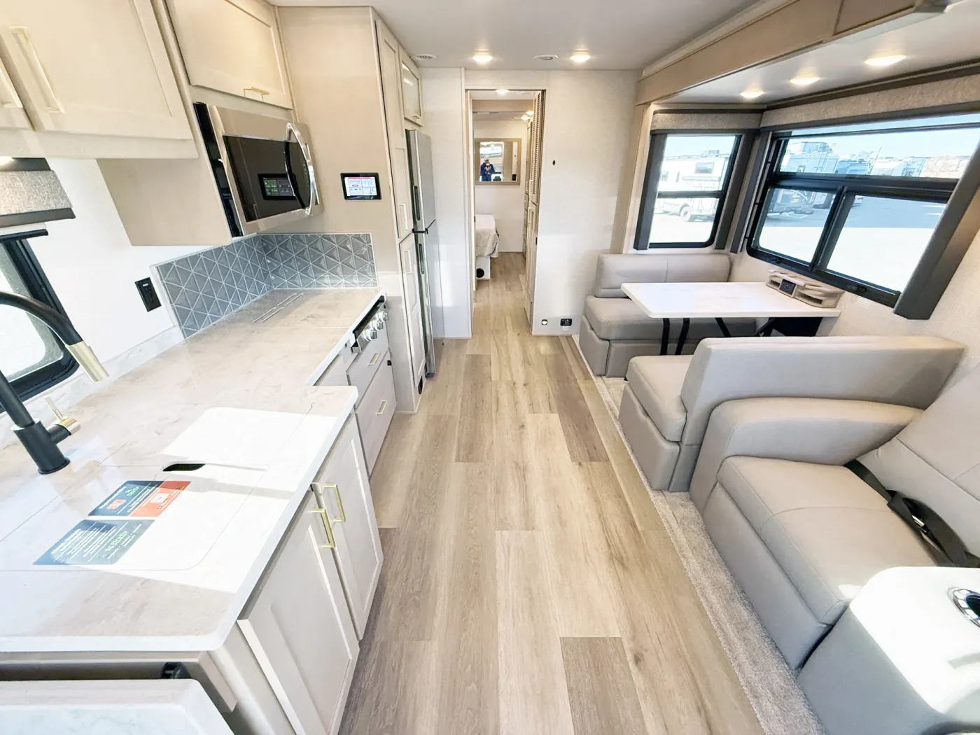 2026 Renegade Valencia 36SB | Photo 4 of 25