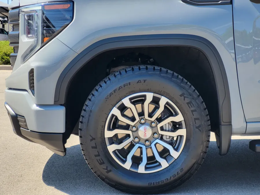 2024 GMC Sierra 1500 Pro | Photo 8 of 24