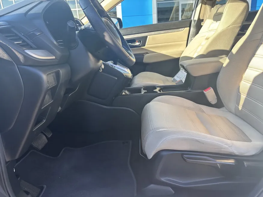 2019 Honda CR-V LX | Photo 10 of 15