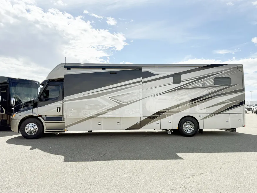 2026 Renegade Explorer 40EBH | Photo 22 of 31