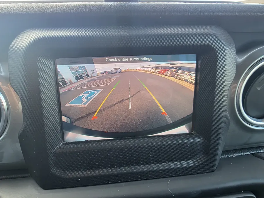 2021 Jeep Wrangler Unlimited Sahara | Photo 19 of 21