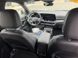 2025 Chevrolet Equinox AWD LT | Thumbnail Photo 9 of 18