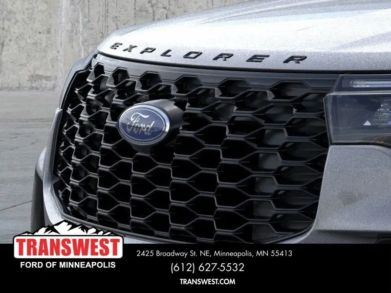2026 Ford Explorer ST-Line | Photo 16 of 23