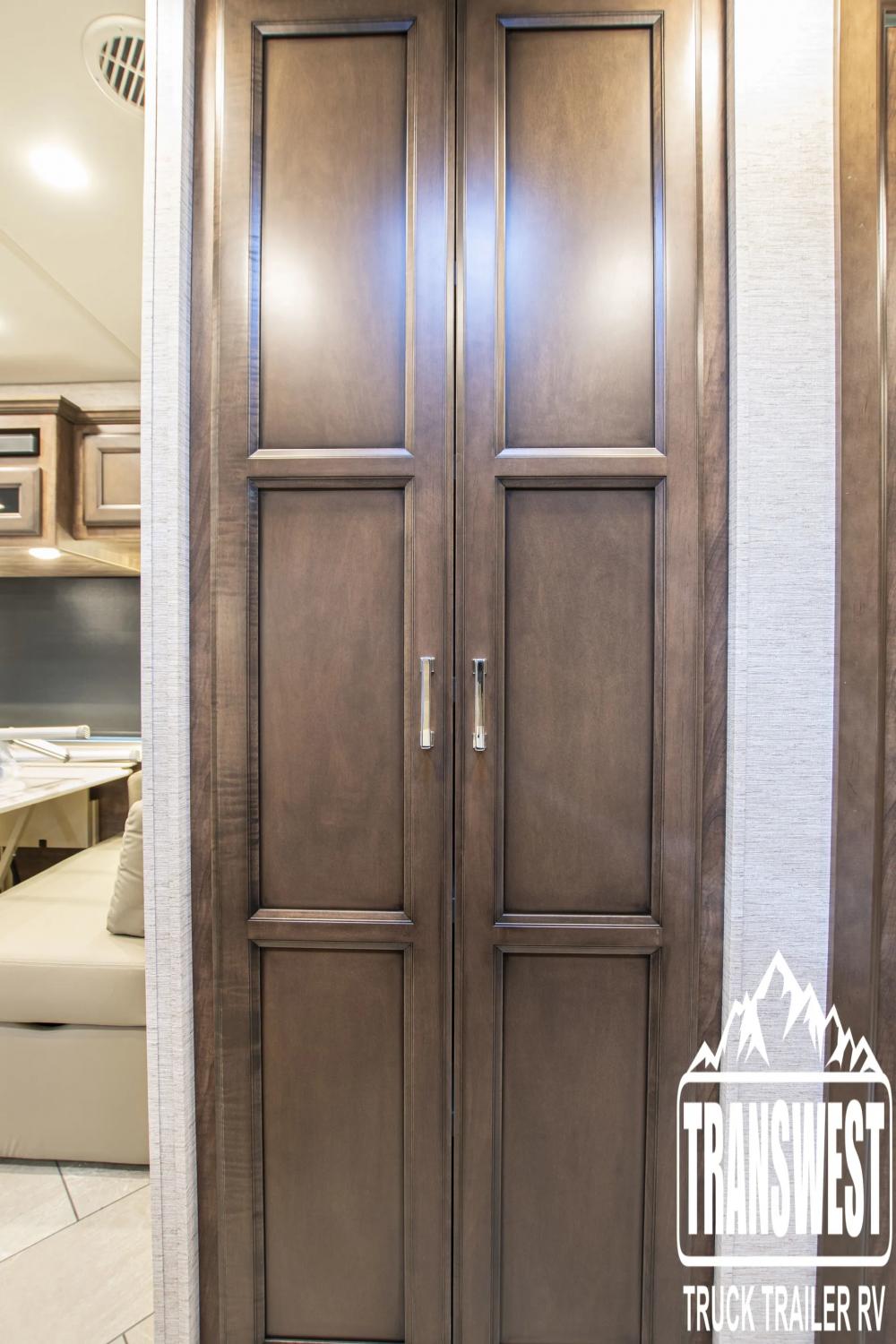 2023 Newmar Bay Star 3225 | Photo 21 of 28
