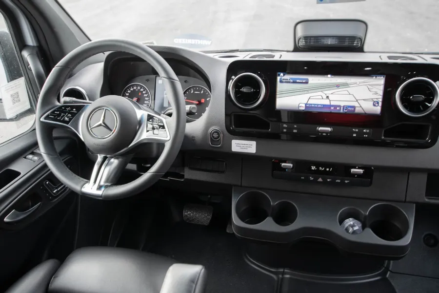 2026 Pleasure-way Ascent | Photo 11 of 20