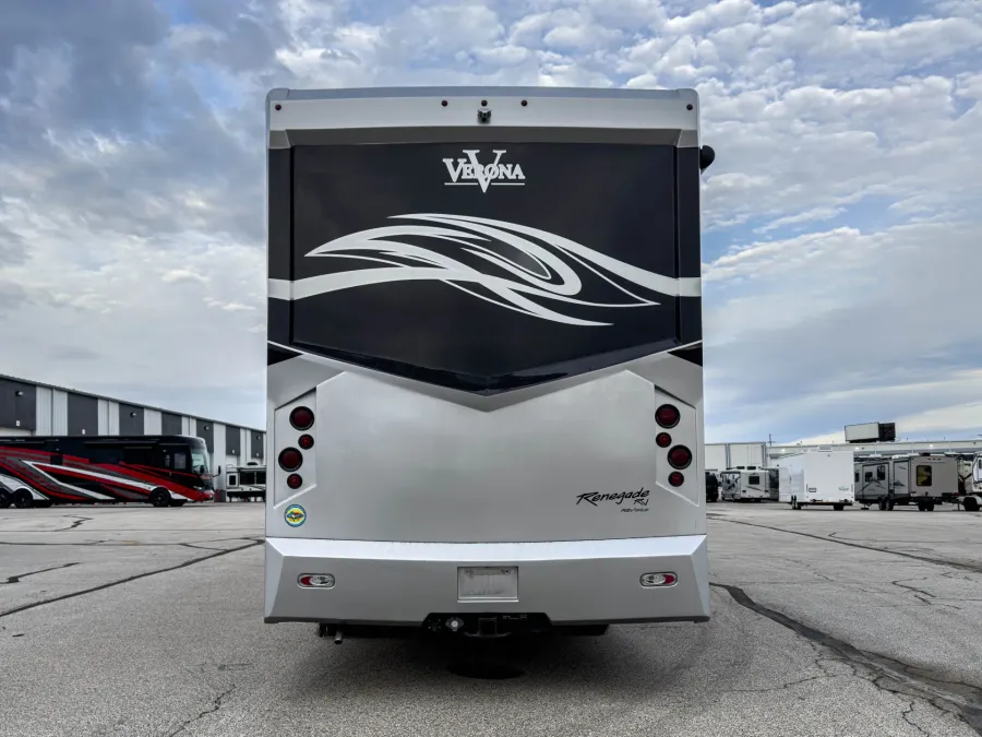 2018 Renegade Verona 40VBH | Photo 6 of 26