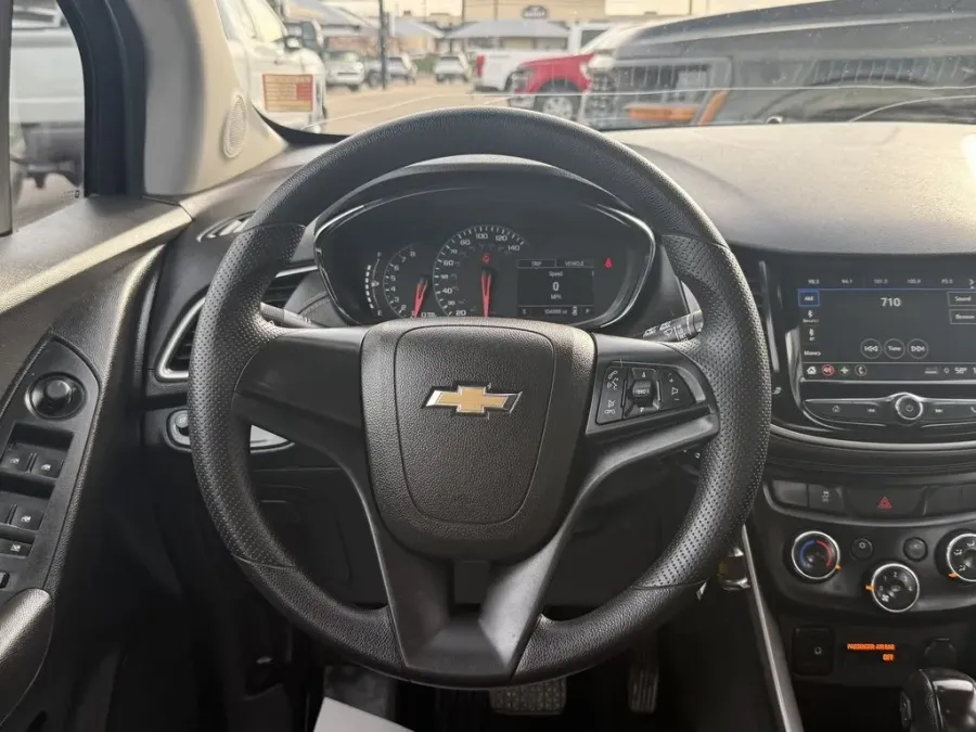 2019 Chevrolet Trax | Photo 12 of 19