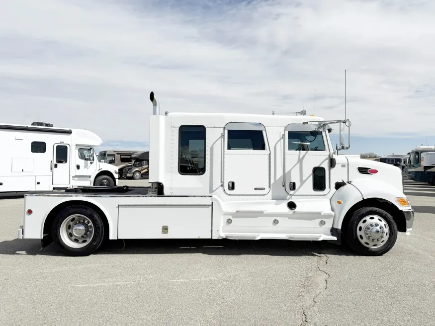 2008 Peterbilt 330 Schwalbe Hauler | Photo 14 of 19