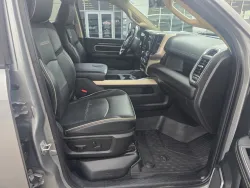 2022 RAM 3500 Laramie | Thumbnail Photo 17 of 28