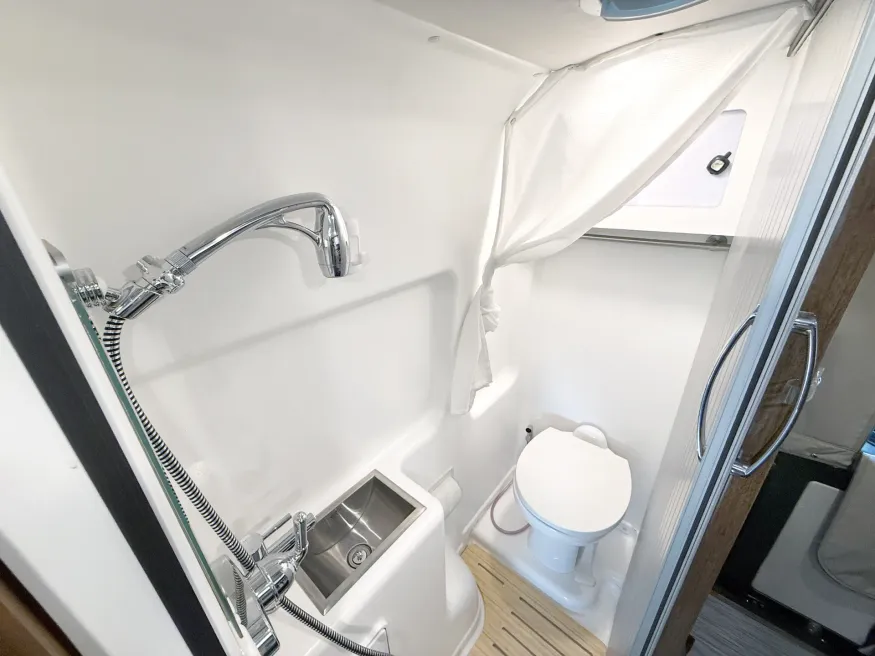 2023 Winnebago Travato 59G | Photo 10 of 18