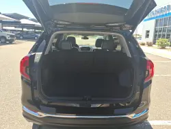 2024 GMC Terrain SLT | Thumbnail Photo 8 of 20