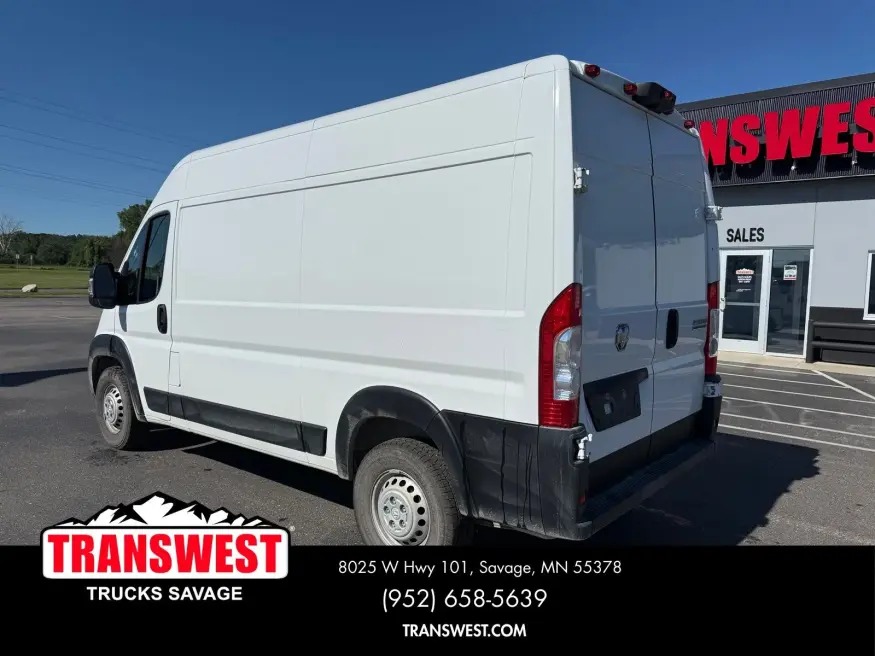 2025 RAM ProMaster 2500 High Roof | Photo 1 of 4