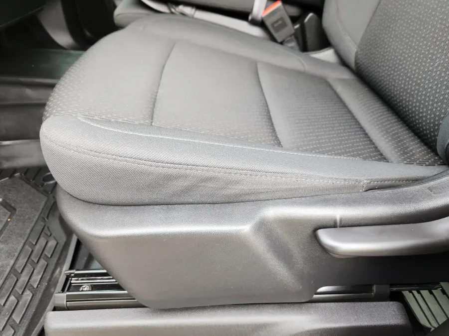 2025 GMC Sierra 2500HD Pro | Photo 9 of 26