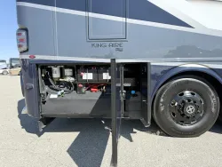 2026 Newmar King Aire 4531 | Thumbnail Photo 32 of 35