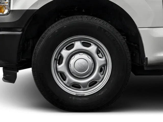 2017 Ford F-150 | Photo 8 of 17