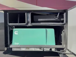 2023 Newmar Bay Star 3408 | Thumbnail Photo 33 of 38