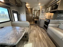 2022 Thor Four Winds 27R | Thumbnail Photo 3 of 37