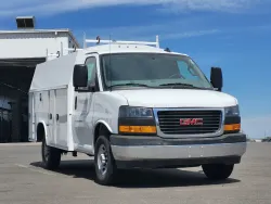 2025 GMC Savana Commercial Cutaway | Thumbnail Photo 2 of 20