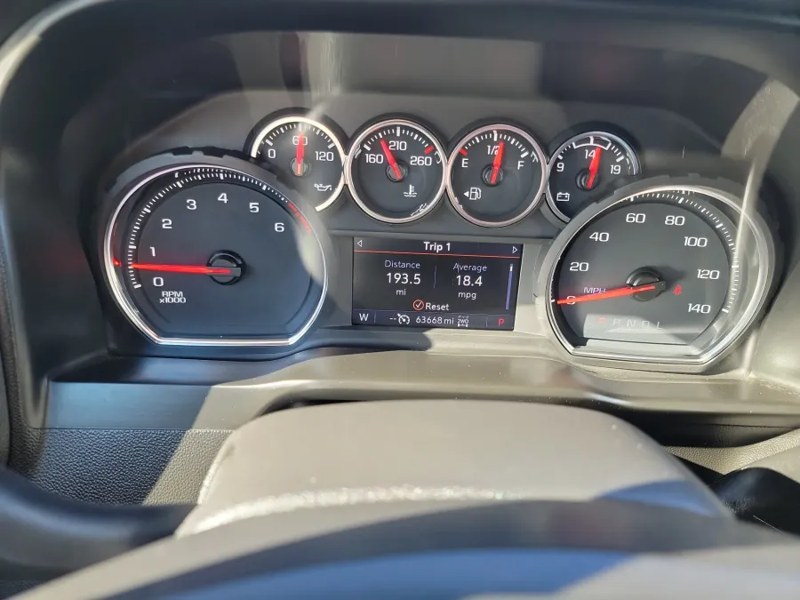 2021 Chevrolet Silverado 1500 Custom | Photo 13 of 16