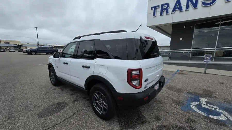 2025 Ford Bronco Sport | Photo 5 of 28