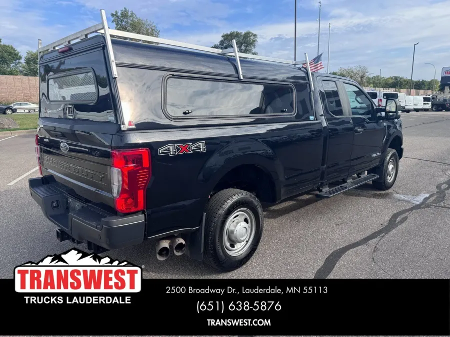 2022 Ford F-350 | Photo 4 of 22