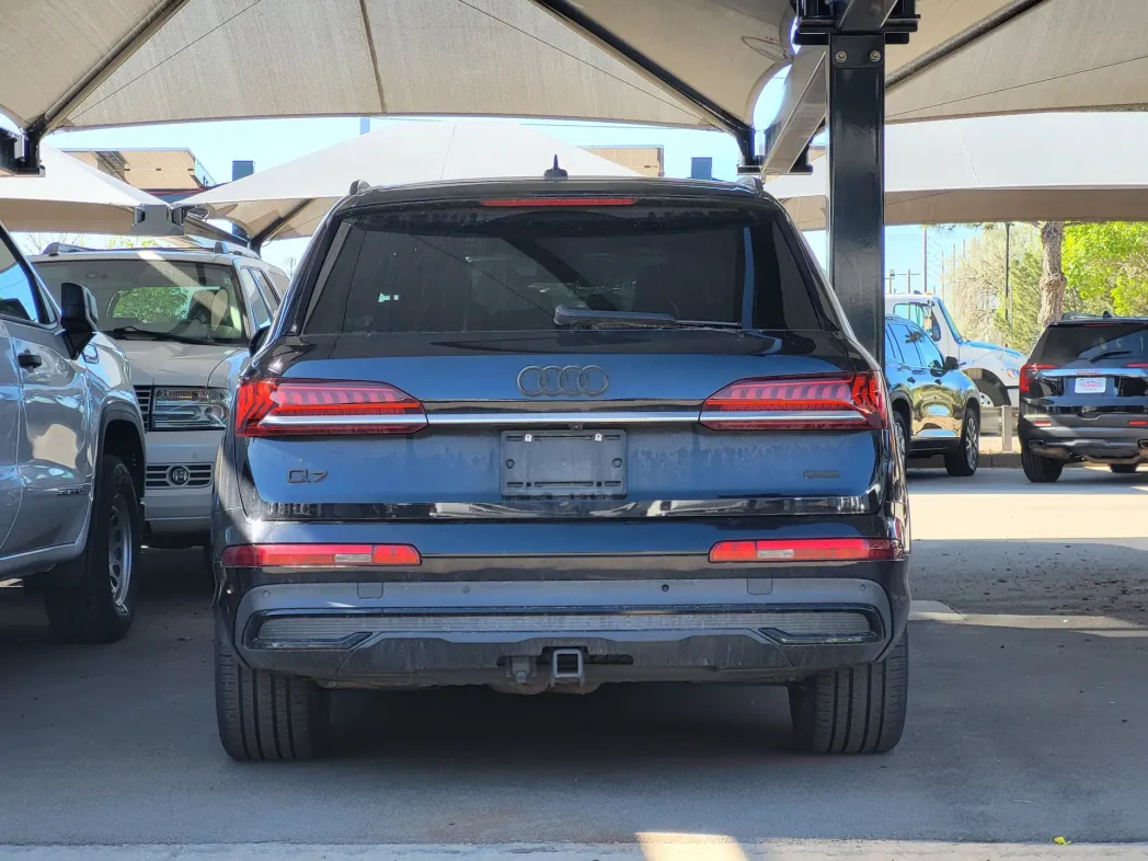 2020 Audi Q7 Premium Plus 