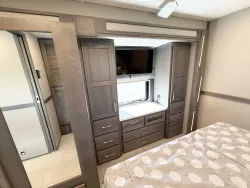 2026 Renegade Explorer 40EBH | Thumbnail Photo 19 of 31