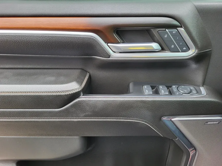 2024 GMC Sierra 2500HD Denali | Photo 18 of 25