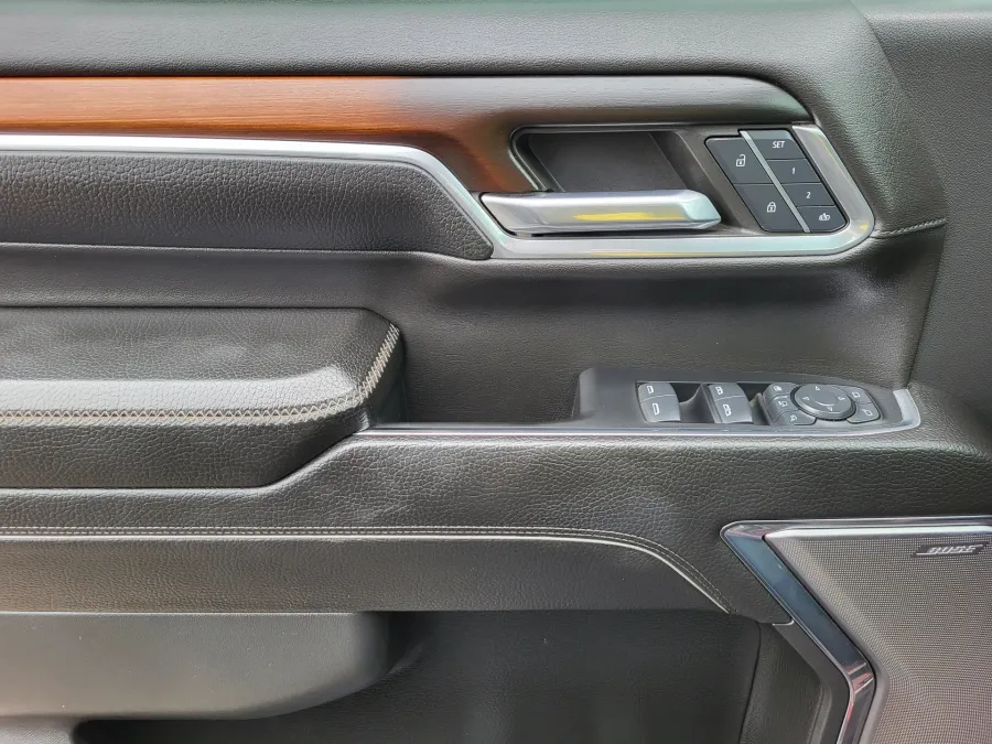2024 GMC Sierra 2500HD Denali | Photo 18 of 25