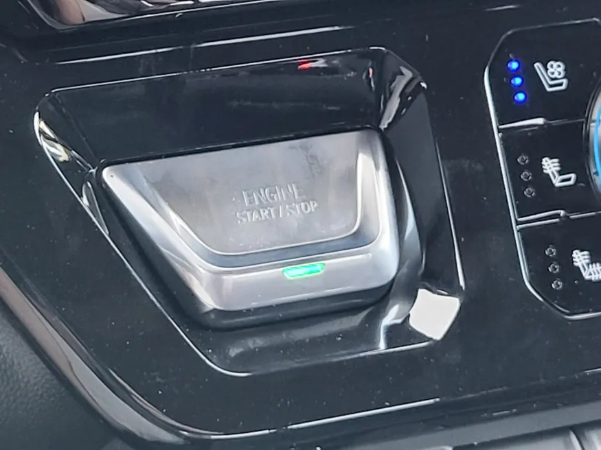 2026 GMC Sierra 1500 AT4 | Photo 18 of 26