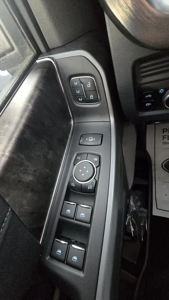 2026 Ford Super Duty F-250 | Photo 23 of 44