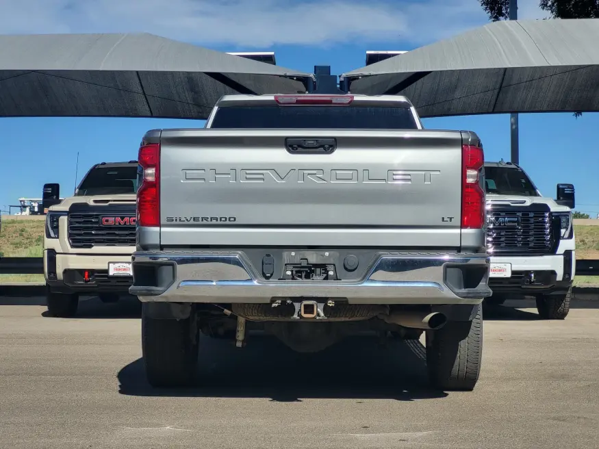 2024 Chevrolet Silverado 2500HD LT | Photo 5 of 23