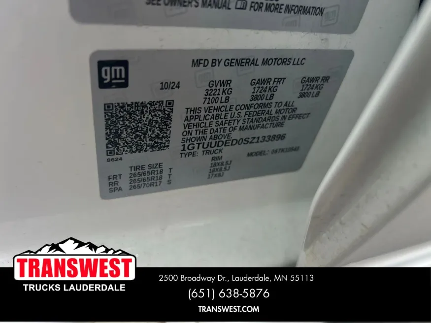 2025 GMC Sierra 1500 SLT | Photo 12 of 16