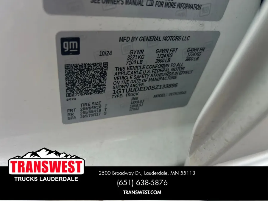 2025 GMC Sierra 1500 SLT | Photo 12 of 16