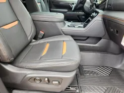 2025 GMC Sierra 2500HD AT4 | Thumbnail Photo 17 of 30