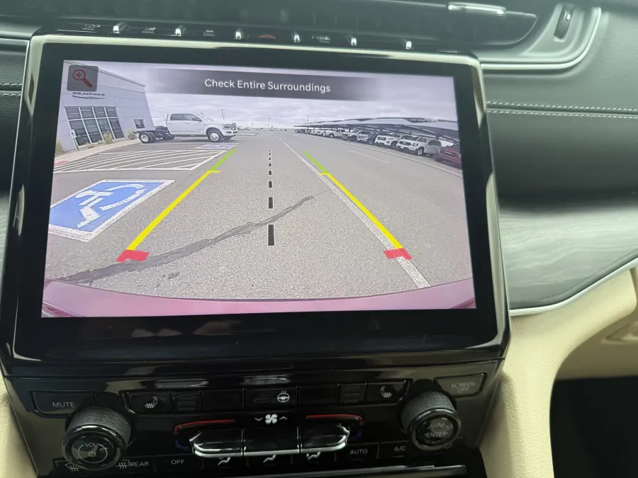 2024 Jeep Grand Cherokee L Limited | Photo 20 of 23