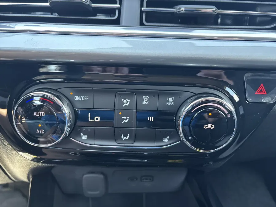 2025 Chevrolet Trax LT | Photo 16 of 20