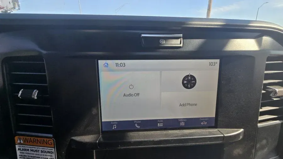 2025 Ford Super Duty F-600 | Photo 20 of 26