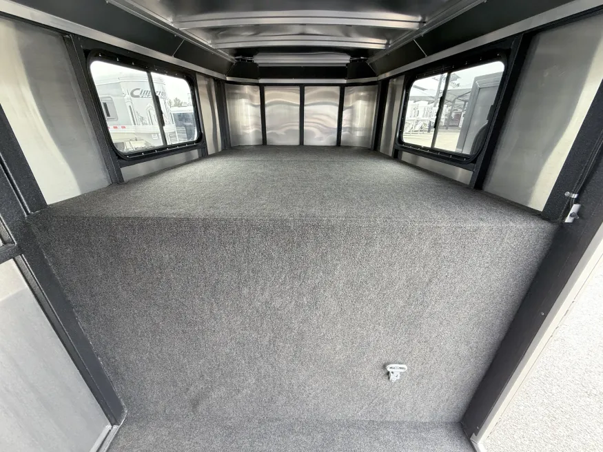 2025 Logan Coach Crossfire 3HGN | Photo 6 of 14