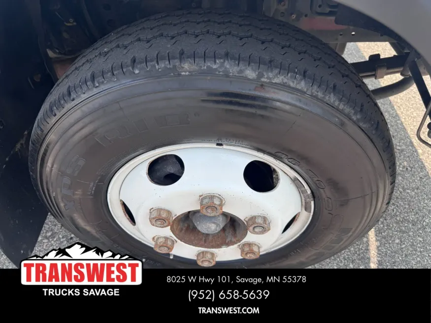 2020 Isuzu NPR | Photo 11 of 18