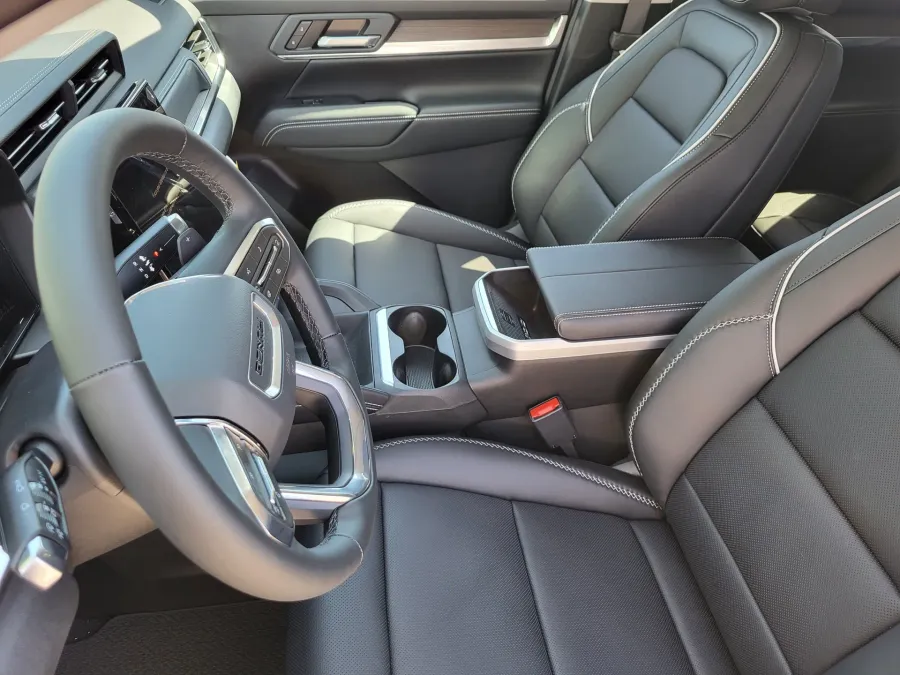 2026 GMC Terrain Denali | Photo 11 of 25