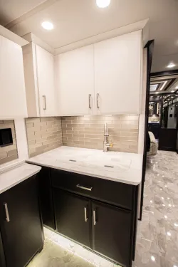 2026 Newmar Essex 4569 | Thumbnail Photo 34 of 35