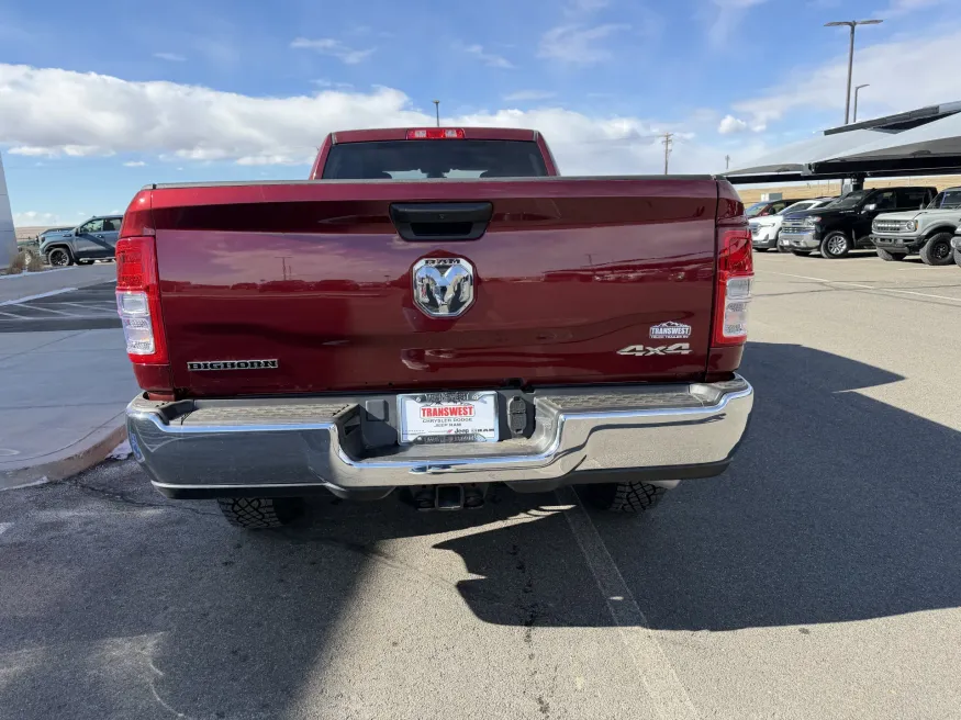 2022 RAM 2500 Big Horn | Photo 6 of 17