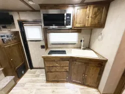 2025 Logan Coach Select 812 3HLQ | Thumbnail Photo 10 of 27