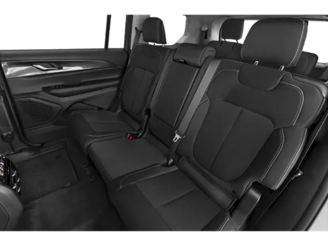 2024 Jeep Grand Cherokee L | Photo 9 of 12