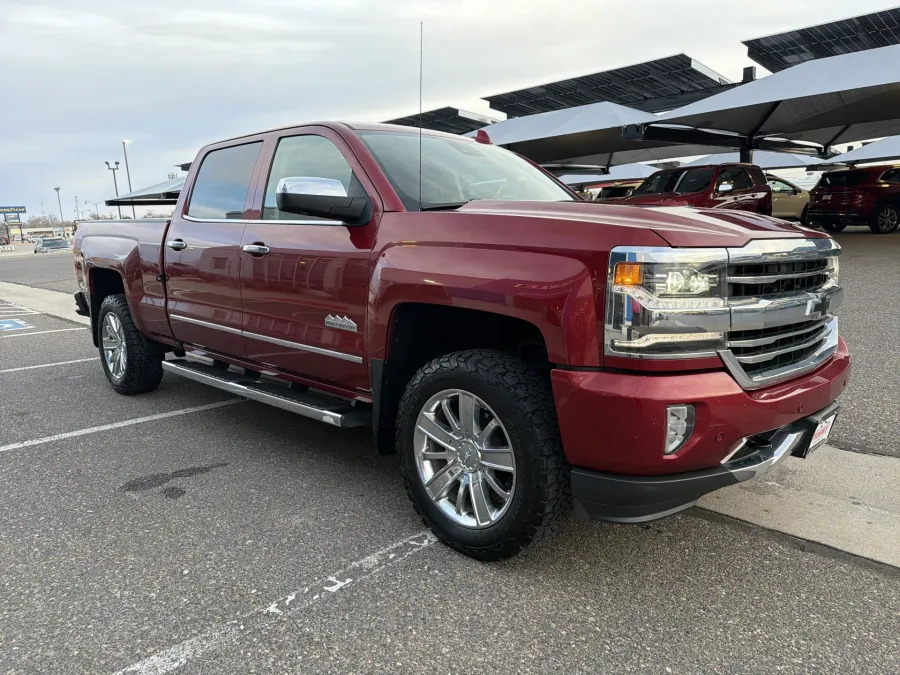 2018 Chevrolet Silverado 1500 High Country | Photo 6 of 20