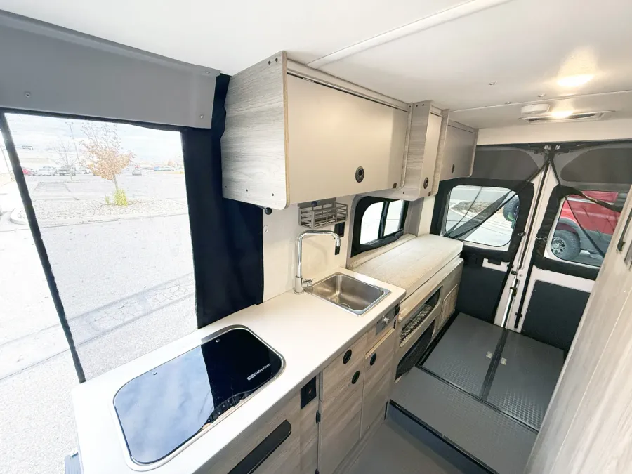 2021 Winnebago Solis 59P | Photo 6 of 12