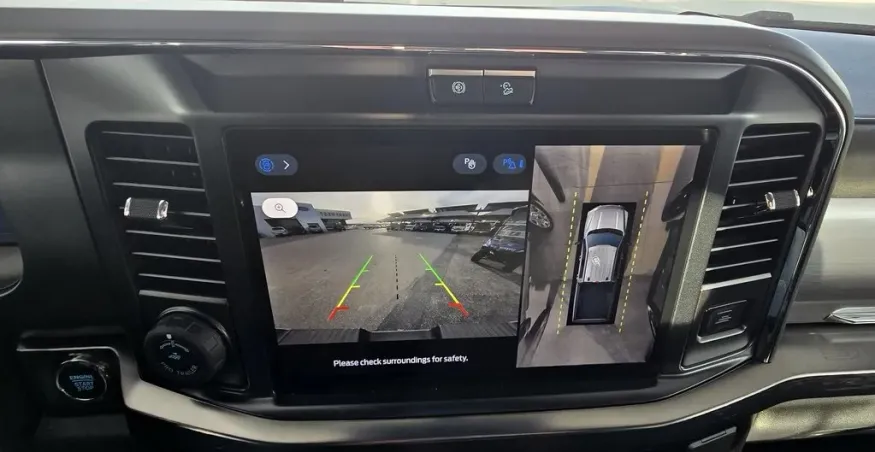 2026 Ford Super Duty F-250 | Photo 29 of 38