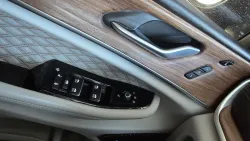 2022 Jeep Grand Cherokee L | Thumbnail Photo 13 of 36