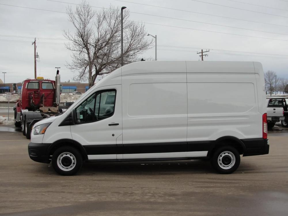 2022 Ford Transit | Photo 2 of 11